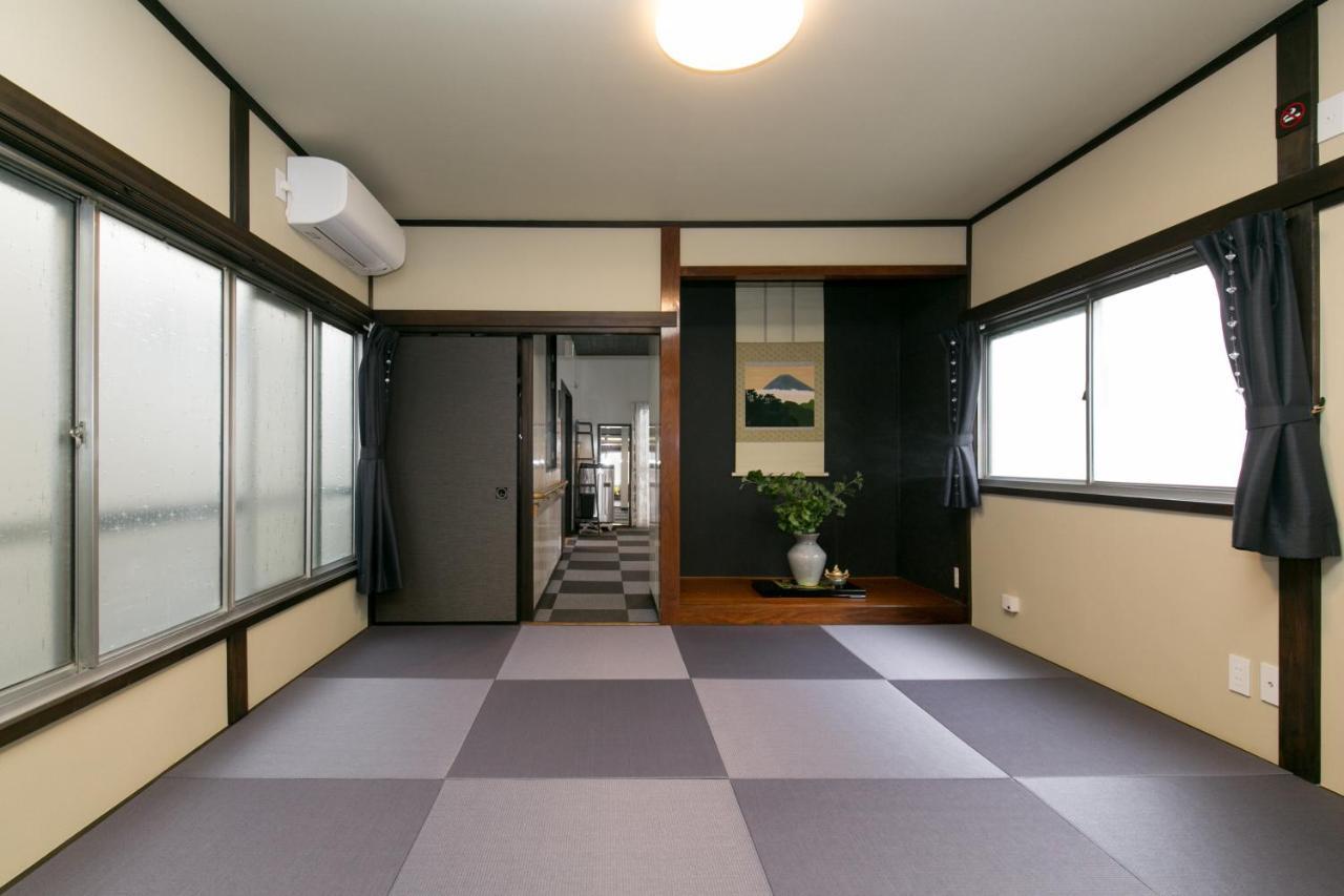 Modern Japanese Style House Mineo Shoten Tokyo Exterior photo